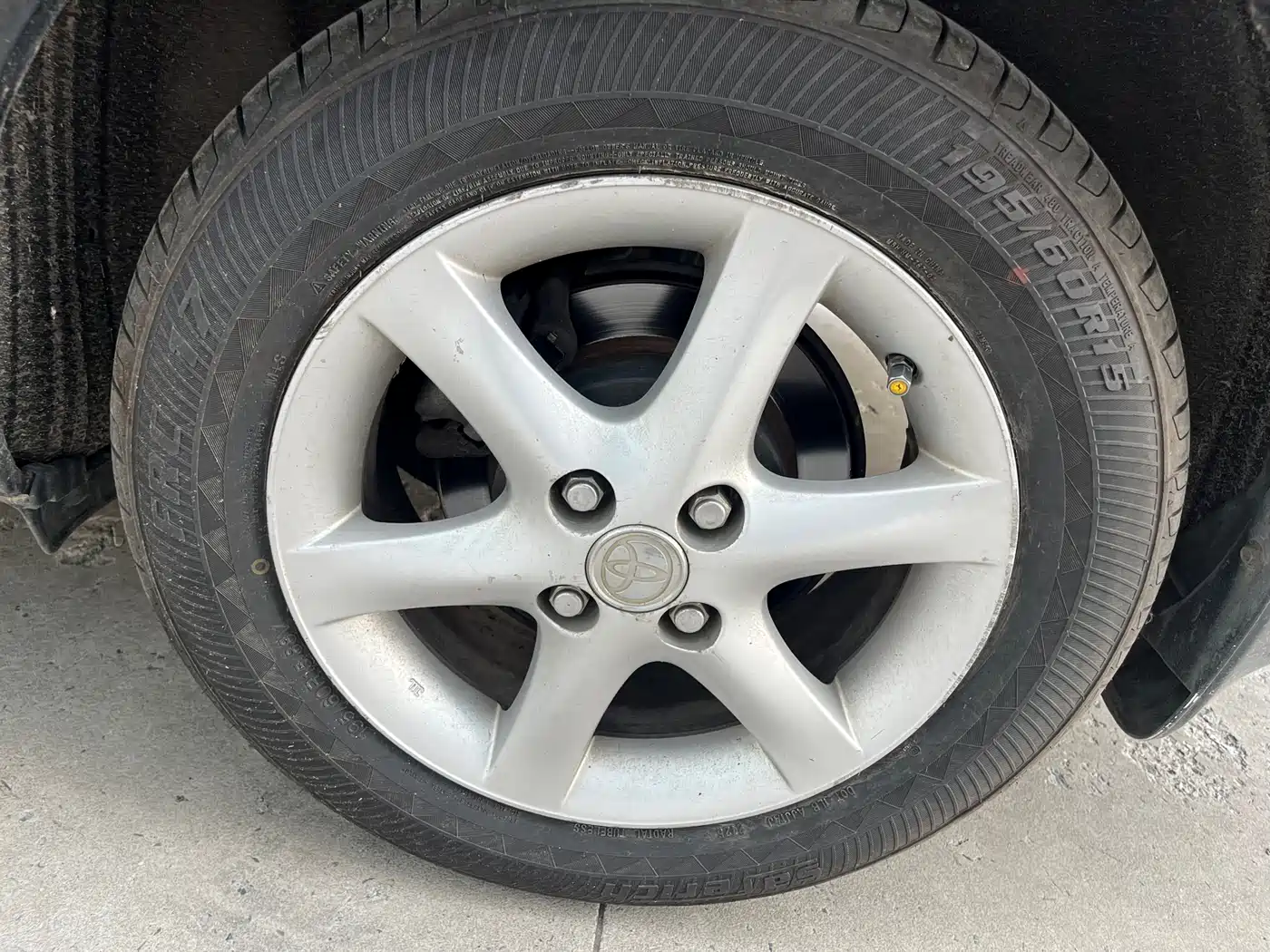 Toyota Corolla 2007 Model 1.8L Manual GLX-i Special Edition фото 11