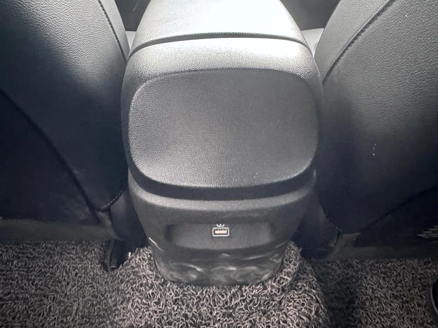 Hyundai Elantra 2021 1.5L CVT GLX Elite Edition фото 12