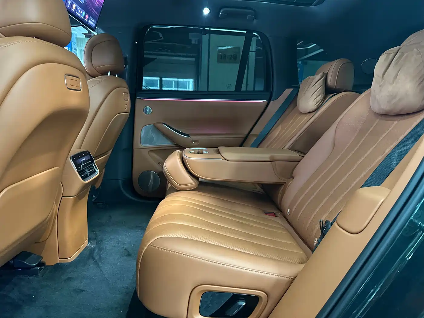 AITO Wenjie AITO M7 2026 Extended Range Ultra AWD 5-Seater фото 10