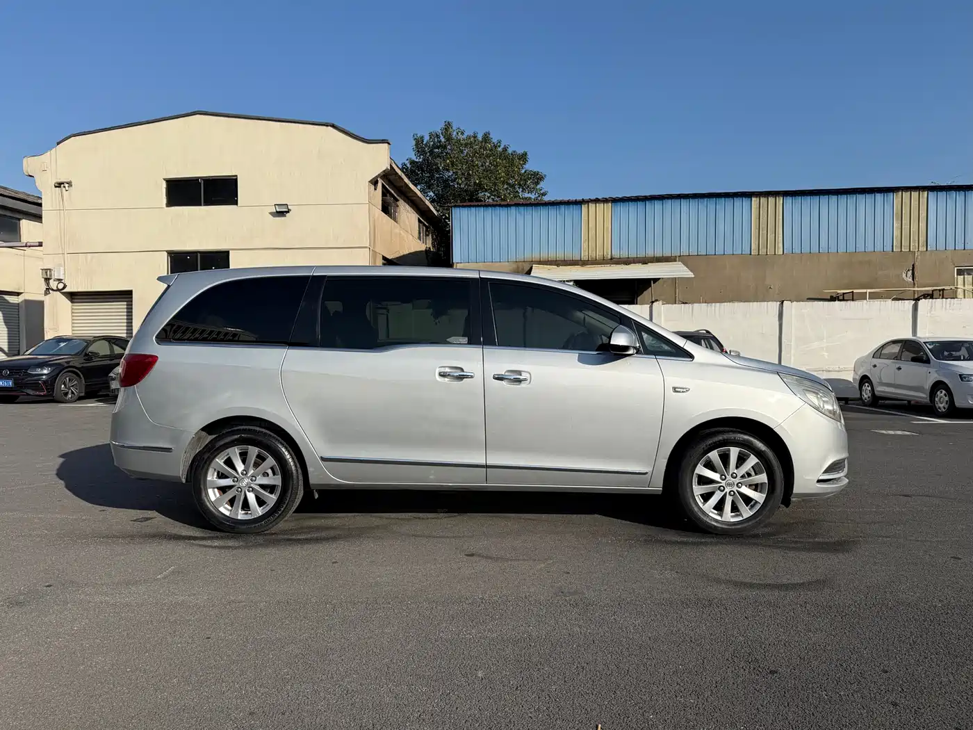 Buick GL8 2017 25S Luxury China V фото 9