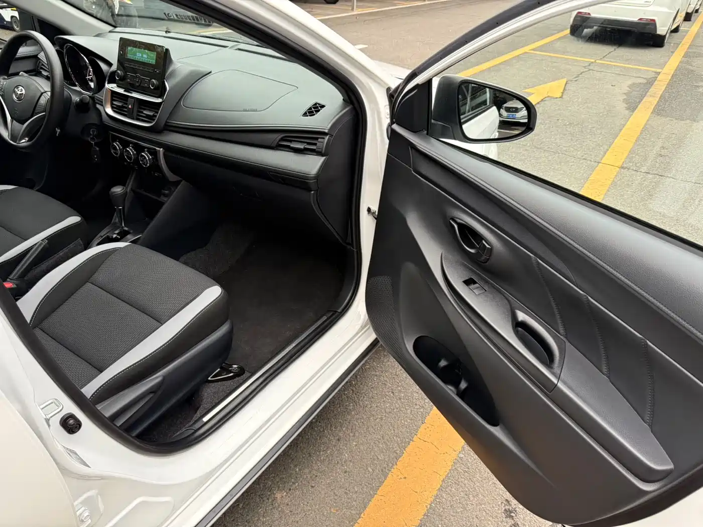 Toyota YARiS L Zhi Xuan 2022 Zhi Xuan X 1.5L CVT Leading PLUS Edition фото 15