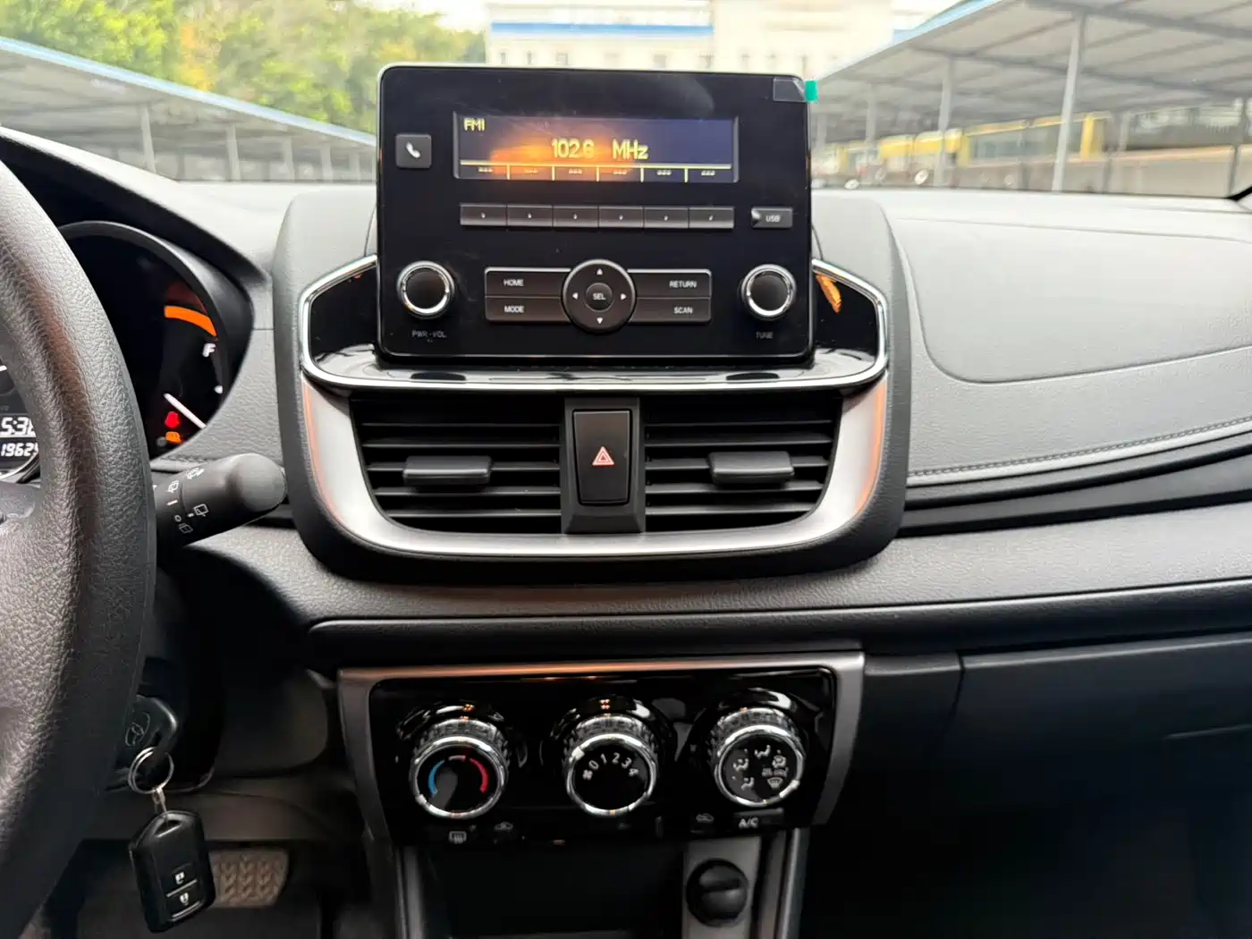 Toyota YARiS L Zhi Xuan 2022 Zhi Xuan X 1.5L CVT Leading PLUS Edition фото 19