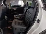 Фото 17 - Ford Edge