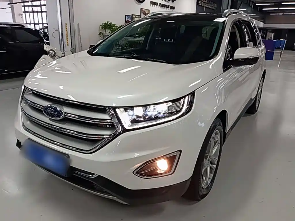 Фото 1 - Ford Edge