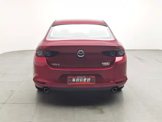 Mazda Mazda3 Axela 2020 2.0L Automatic Stylish Edition — фото 4