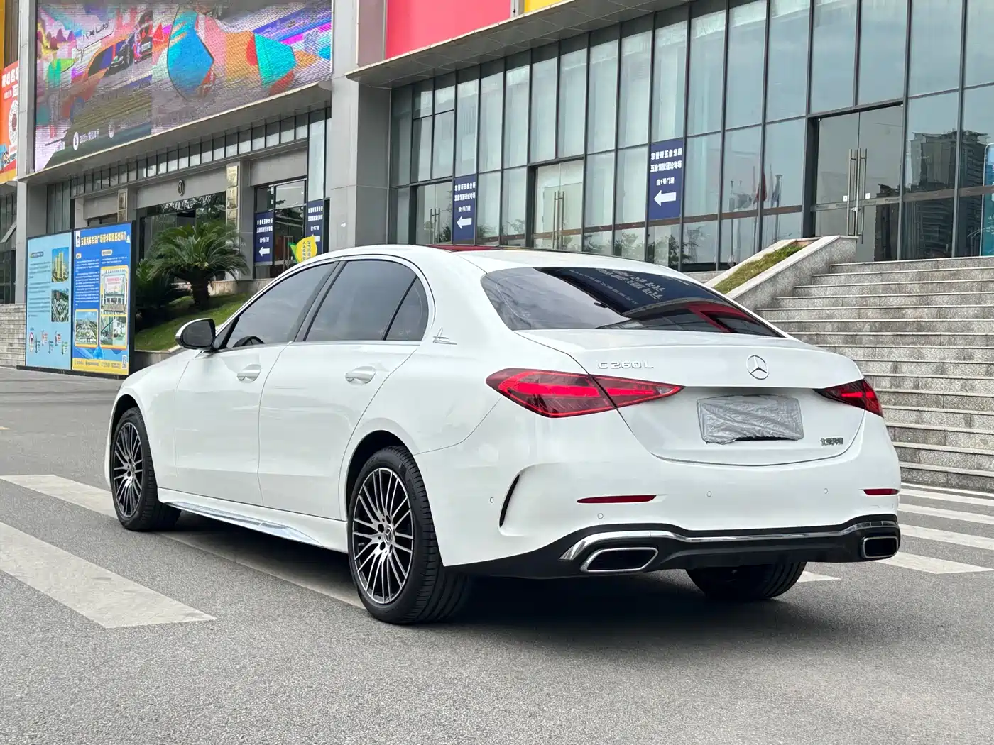 Mercedes-Benz C-Class 2023 Facelift C 260 L Sport Edition фото 4