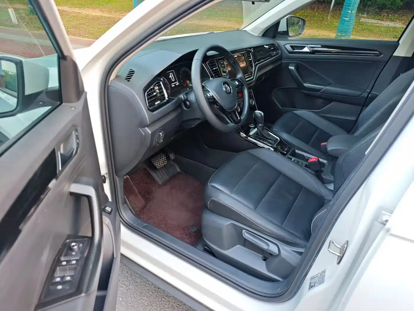 Volkswagen T-ROC 2019 280TSI DSG 2WD Comfort Type China V фото 5