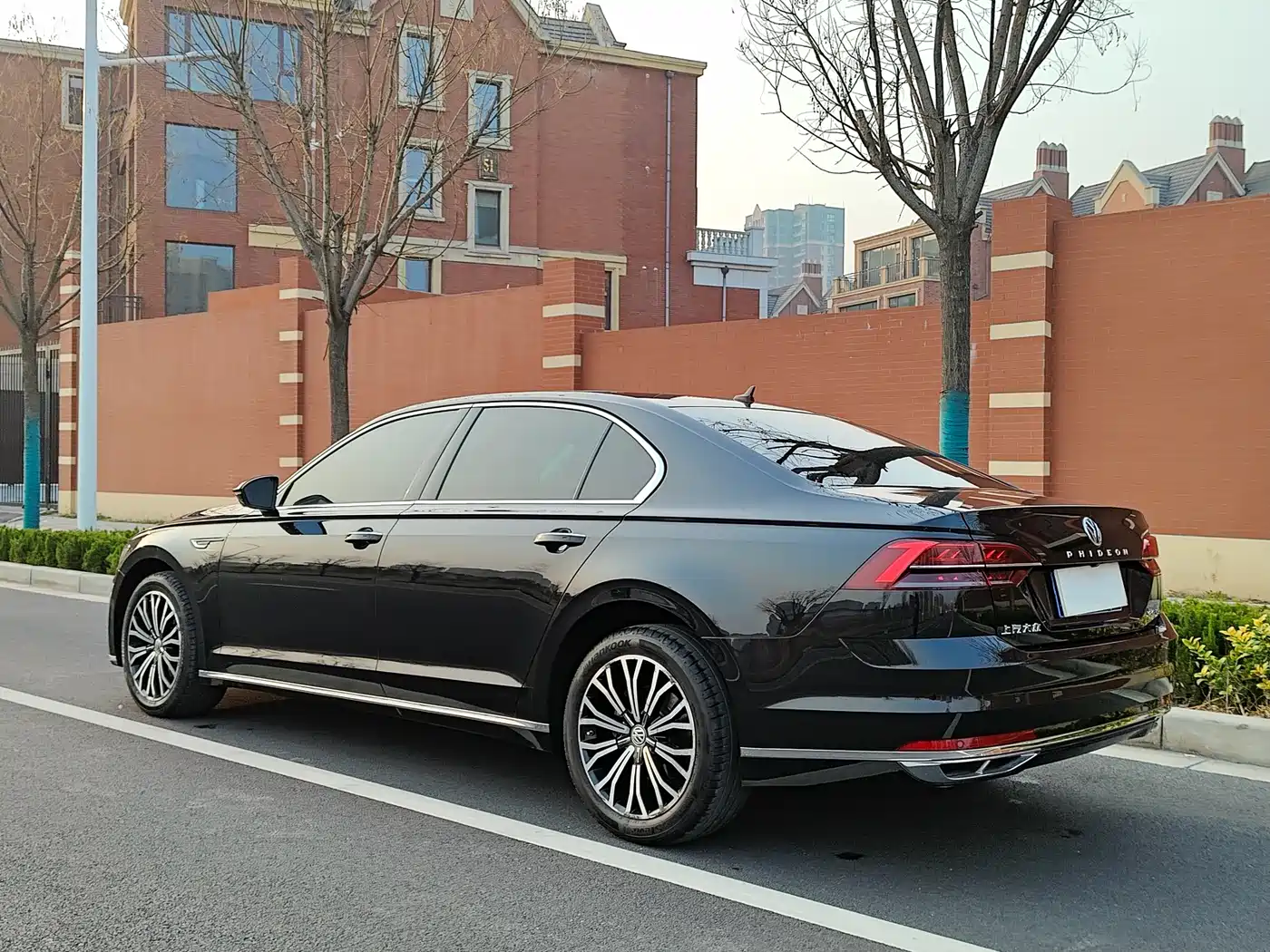 Volkswagen Phideon 2019 380TSI 2WD Business Edition China V фото 31