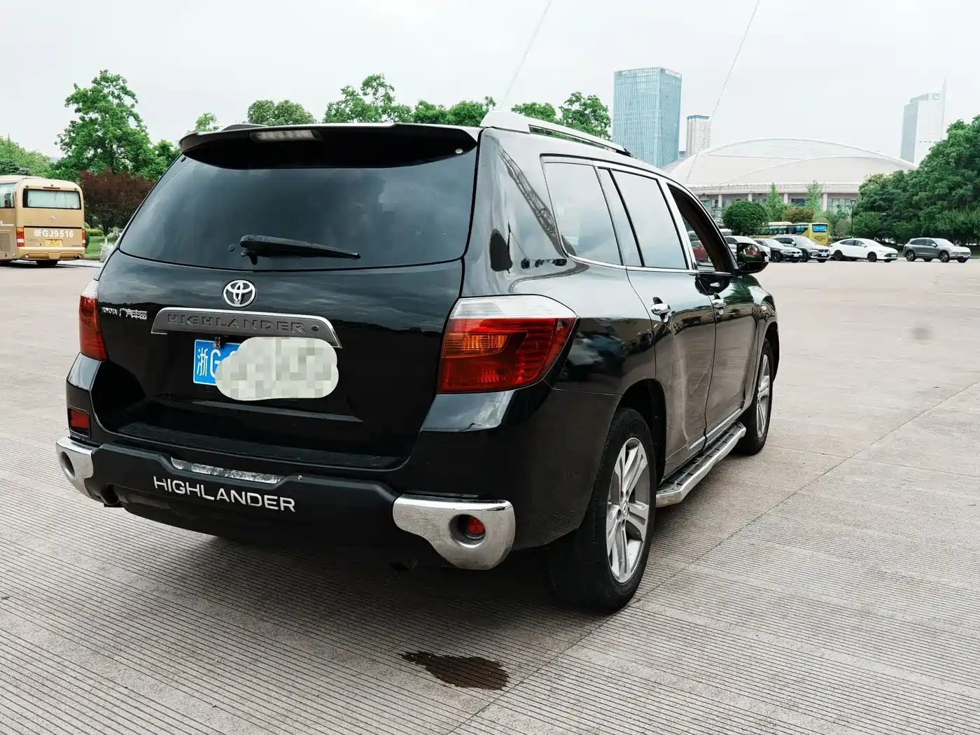 Toyota Highlander 2011 2.7L 2WD 7-seat Luxury Navigation фото 6