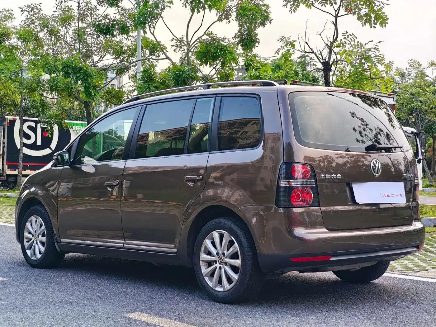 Volkswagen Touran 2013 1.4T DSG Comfort 5-seater фото 8