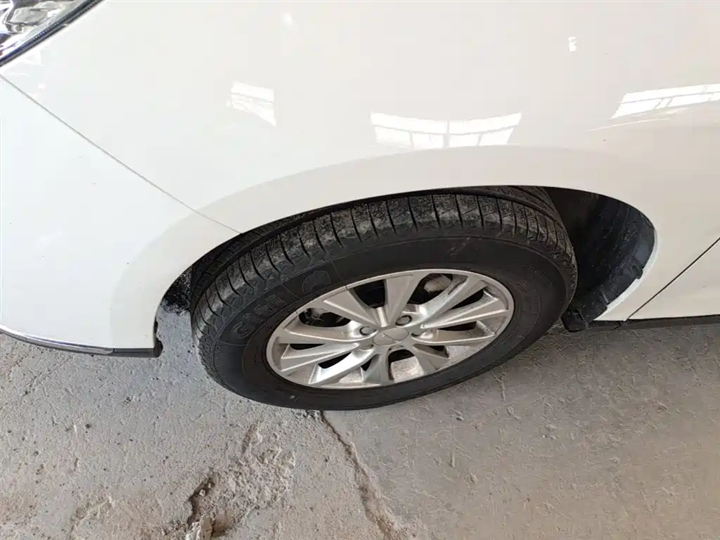 Haval M6 2023 PLUS 1.5T DCT Luxury Smart Connect фото 23