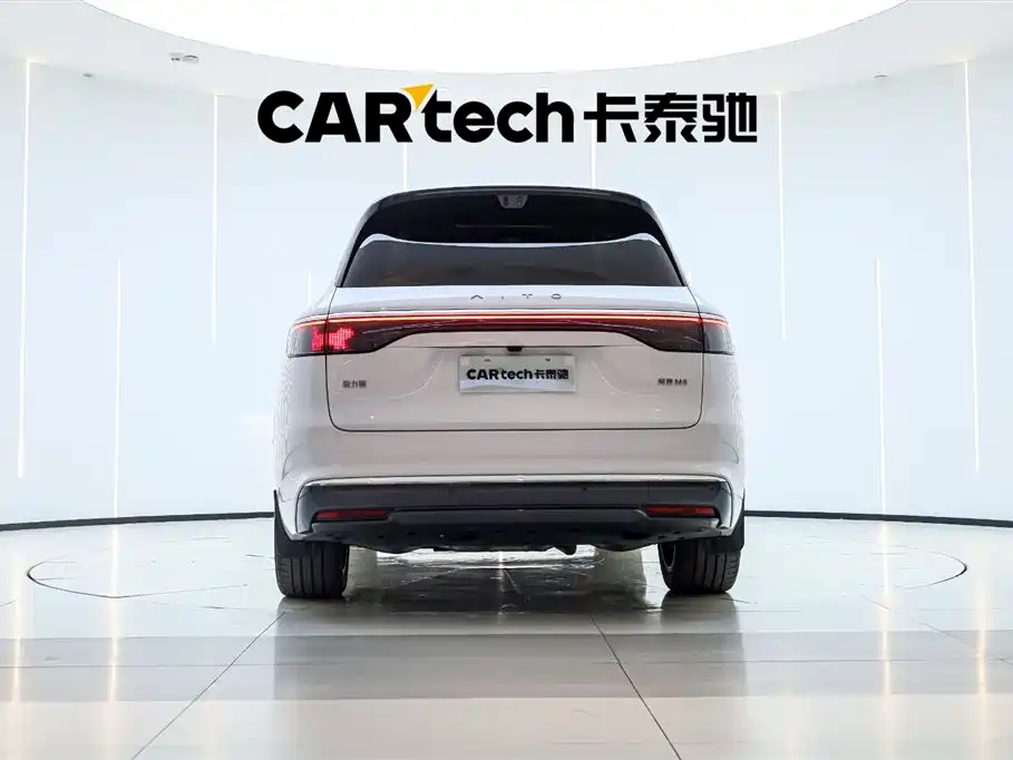 AITO Wenjie AITO M8 2025 Extended Range Ultra 53.4kWh 6-Seater фото 2