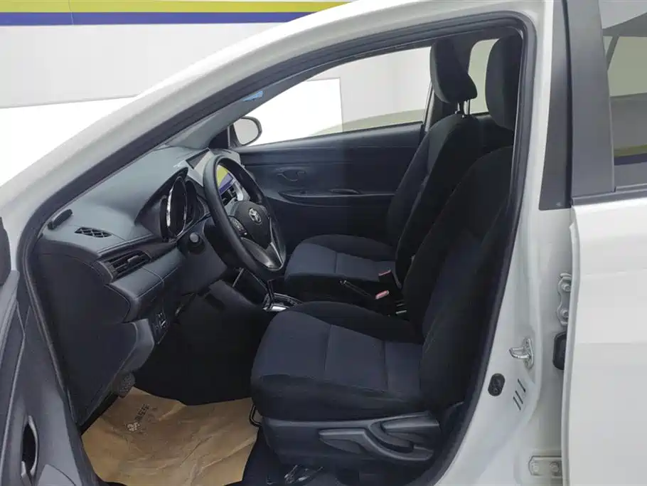 Toyota YARiS L Zhi Xuan 2019 1.5E CVT MeiDong Edition China VI фото 9