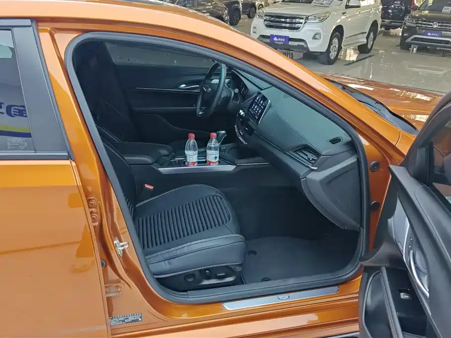 Cadillac CT4 2023 25T Luxury Model фото 8