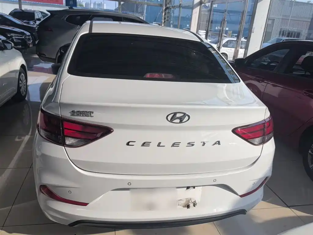 Hyundai Elantra 2018 1.6L Automatic Pleasing Edition GL China VI фото 6