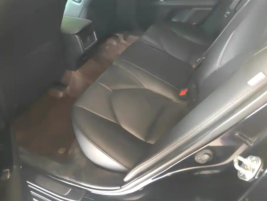 Toyota Camry 2021 2.5G Luxury Edition фото 11