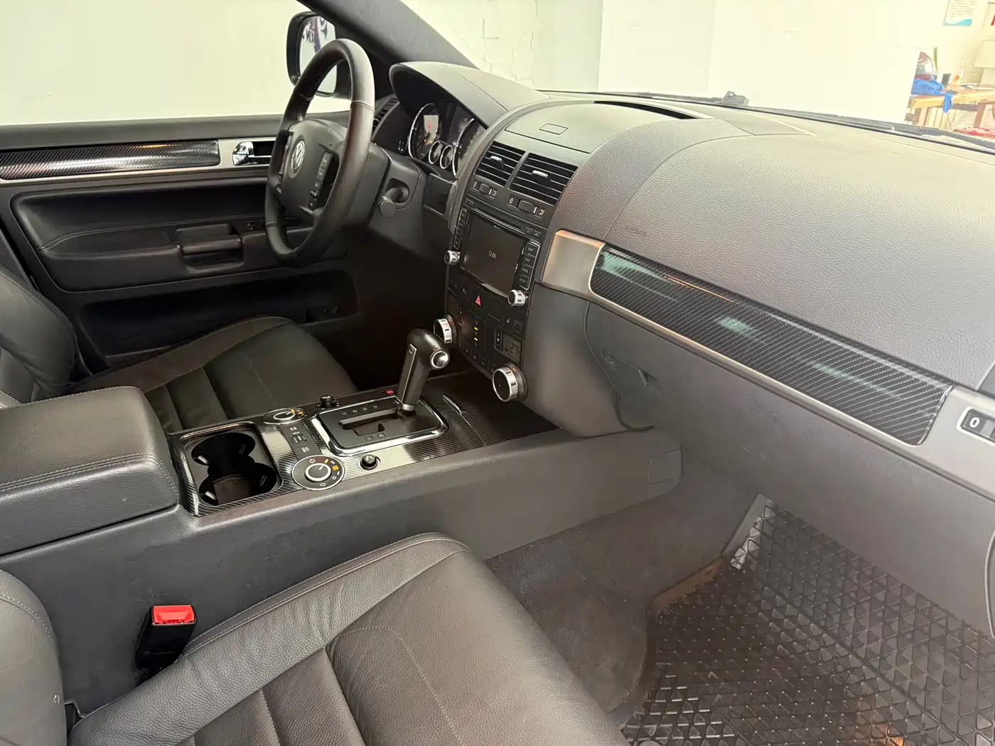Volkswagen Touareg 2010 3.6 Limited Top Edition фото 10