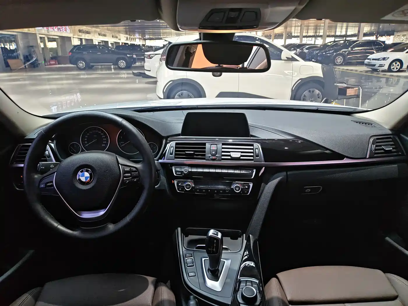 BMW 3 Series 2018 320Li Fashion Style фото 9