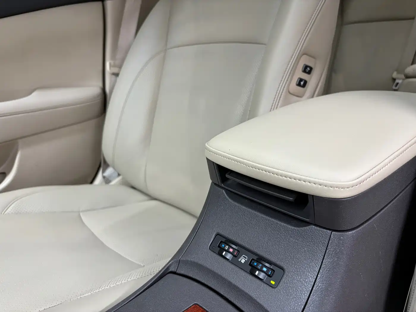 Lexus ES 2010 350 Premium Edition фото 7