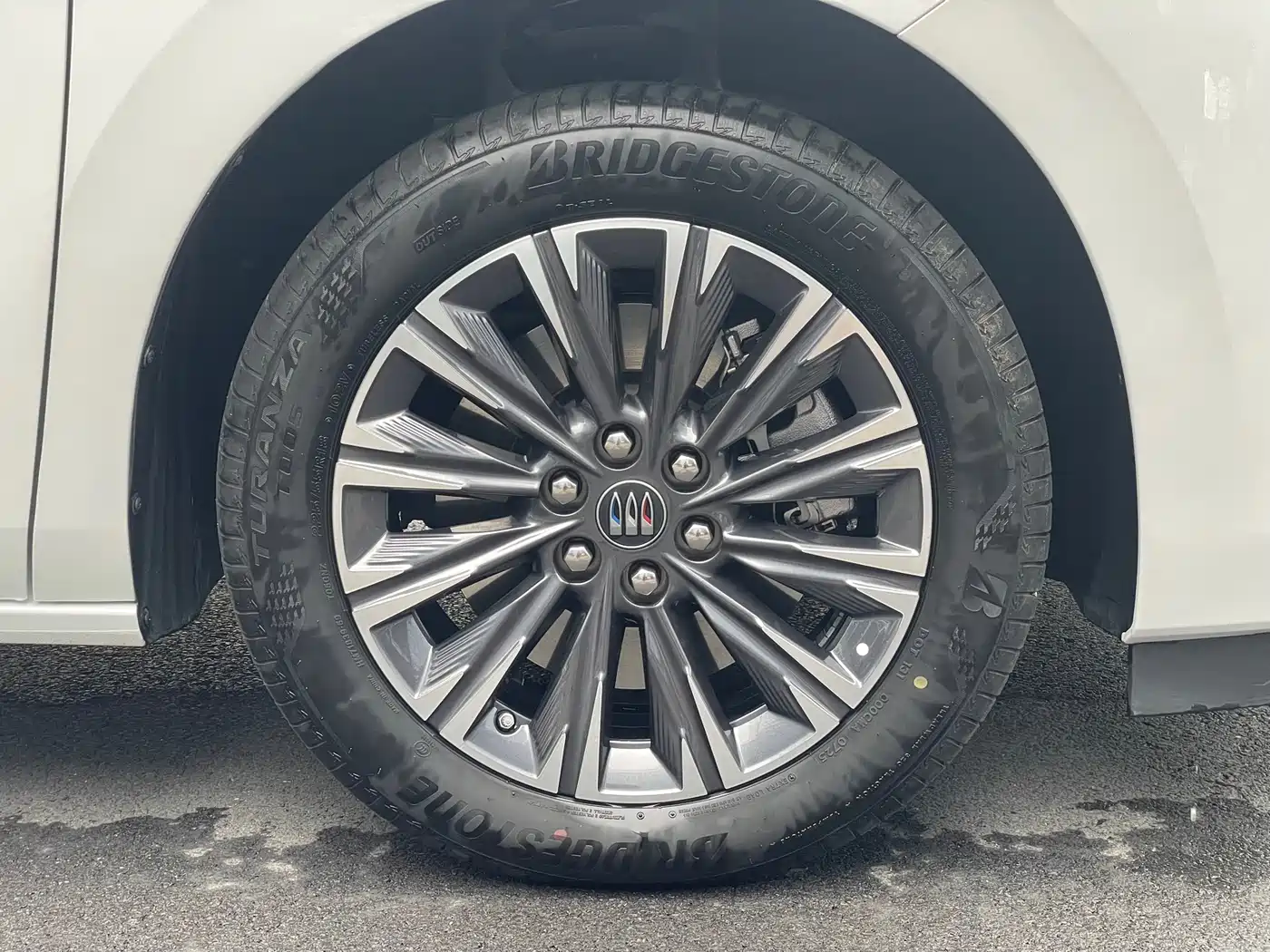Buick GL8 2025 Model Landglory Smart Edition фото 16