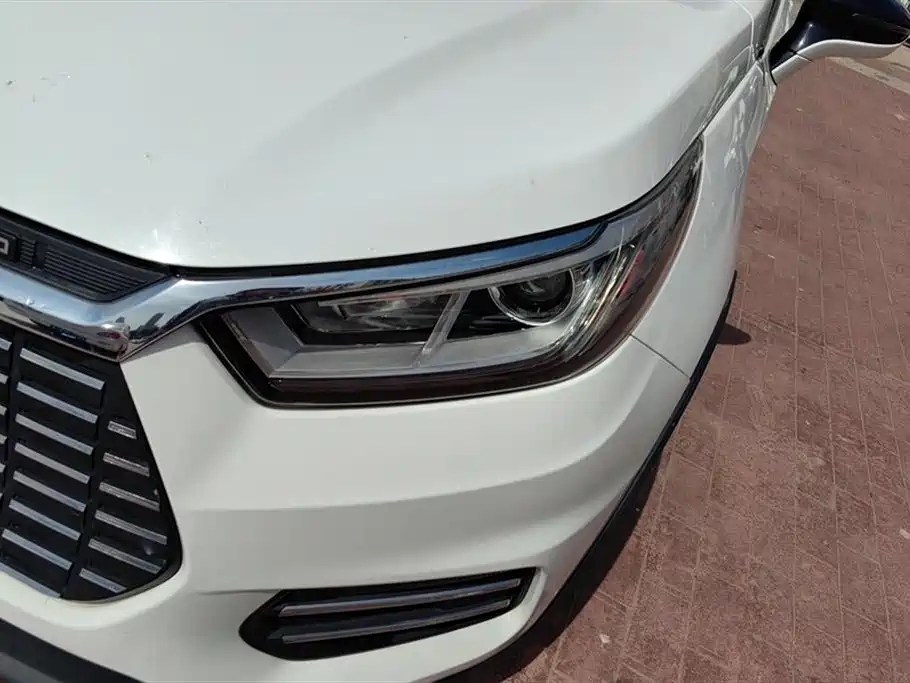 BYD Yuan New Energy 2018 EV360 Smart Connected Cool Type фото 5