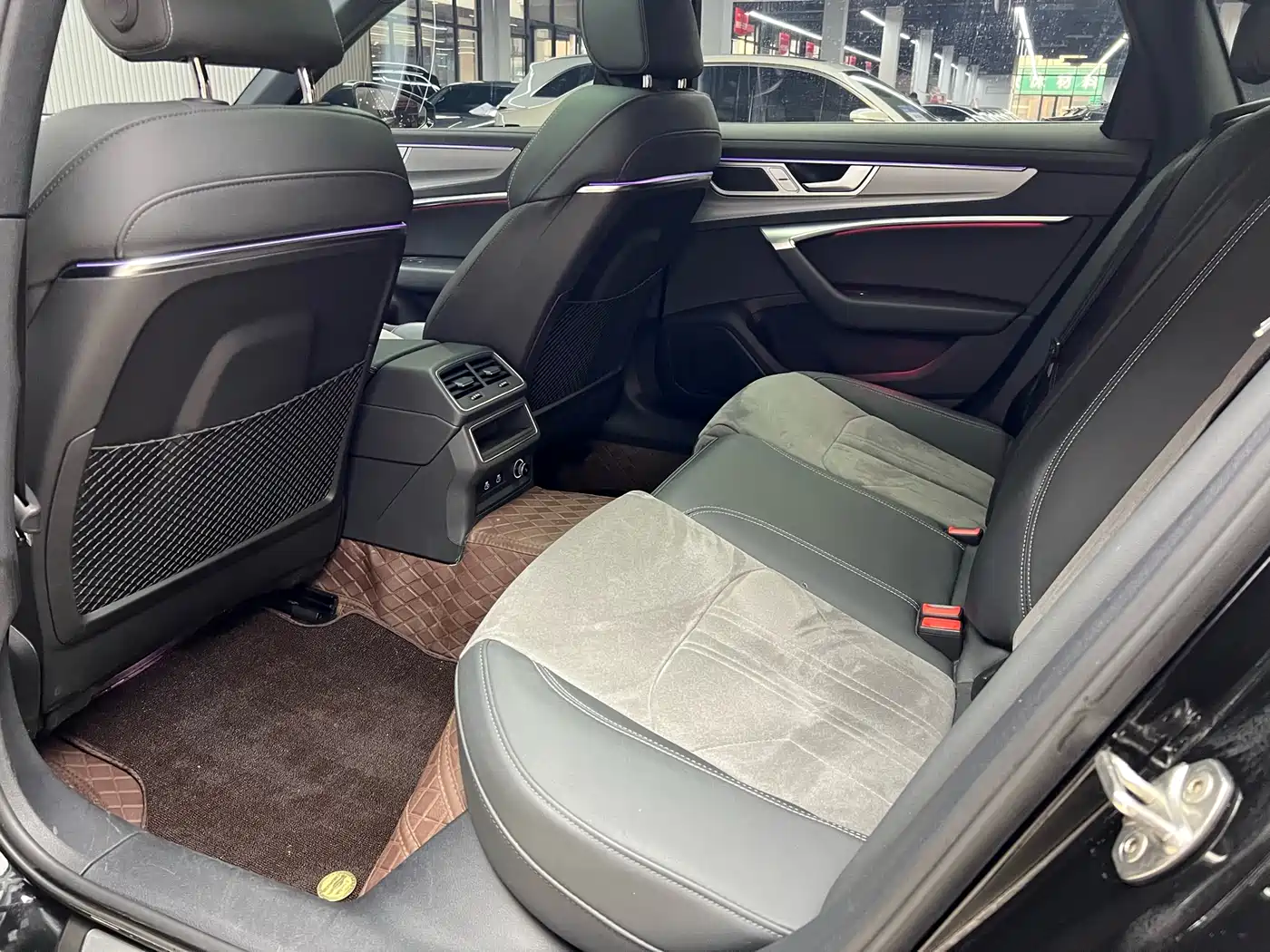 Audi A6L 2023 40 TFSI Luxury Dynamic фото 16