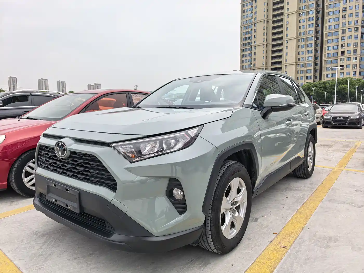 Toyota RAV4 Rongfang 2021 2.0L CVT 2WD Urban фото 2