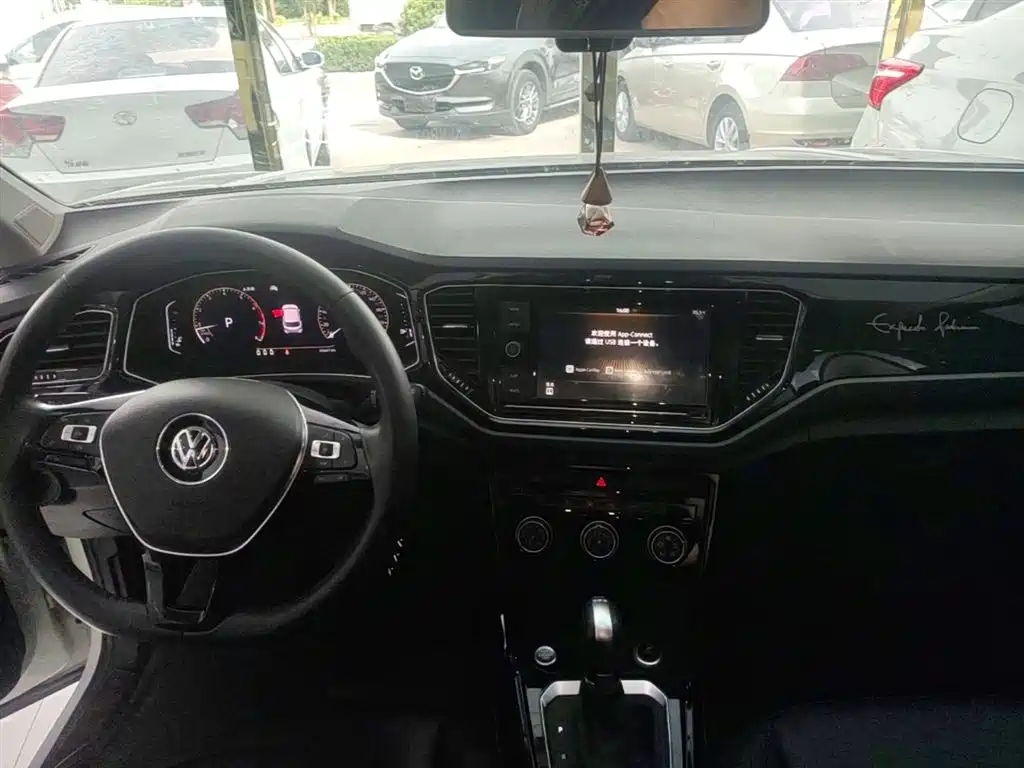 Volkswagen T-ROC 2020 280TSI DSG 2WD Comfort фото 10