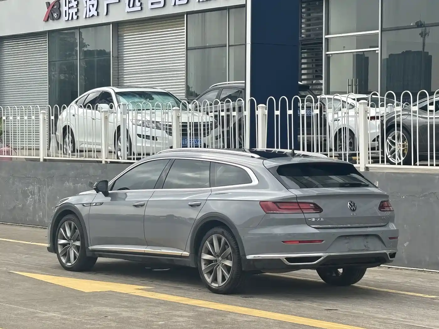 Volkswagen FAW-Volkswagen CC 2023 Shooting Brake 380TSI Hunter's Heart Edition фото 3