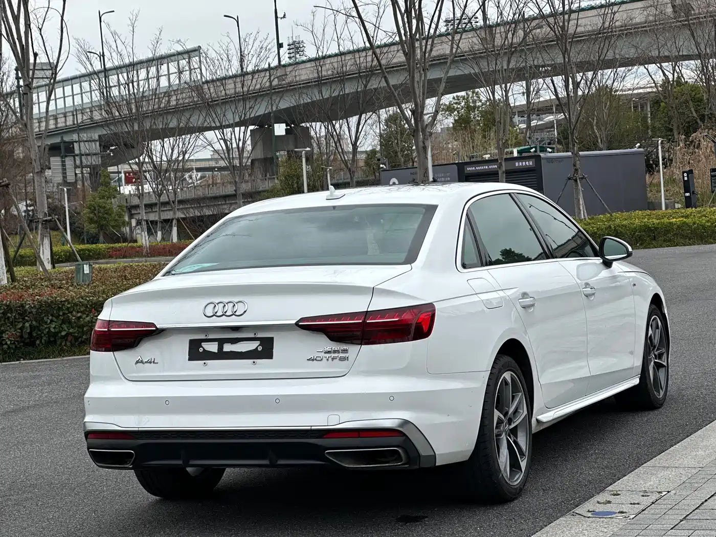 Audi A4L 2020 40 TFSI Fashion Dynamic Edition фото 6
