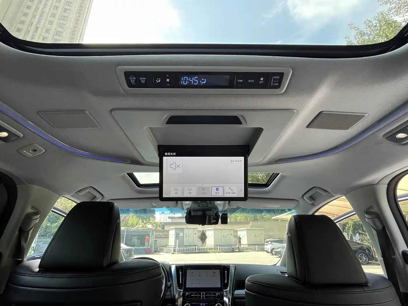 Фото 20 - Toyota Vellfire