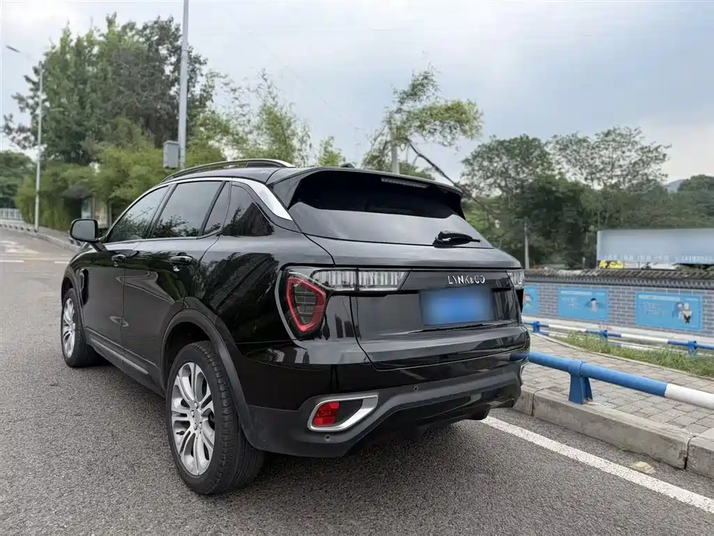 Lynk & Co 01 2019 2.0T 2WD Type Pro Version China VI фото 5