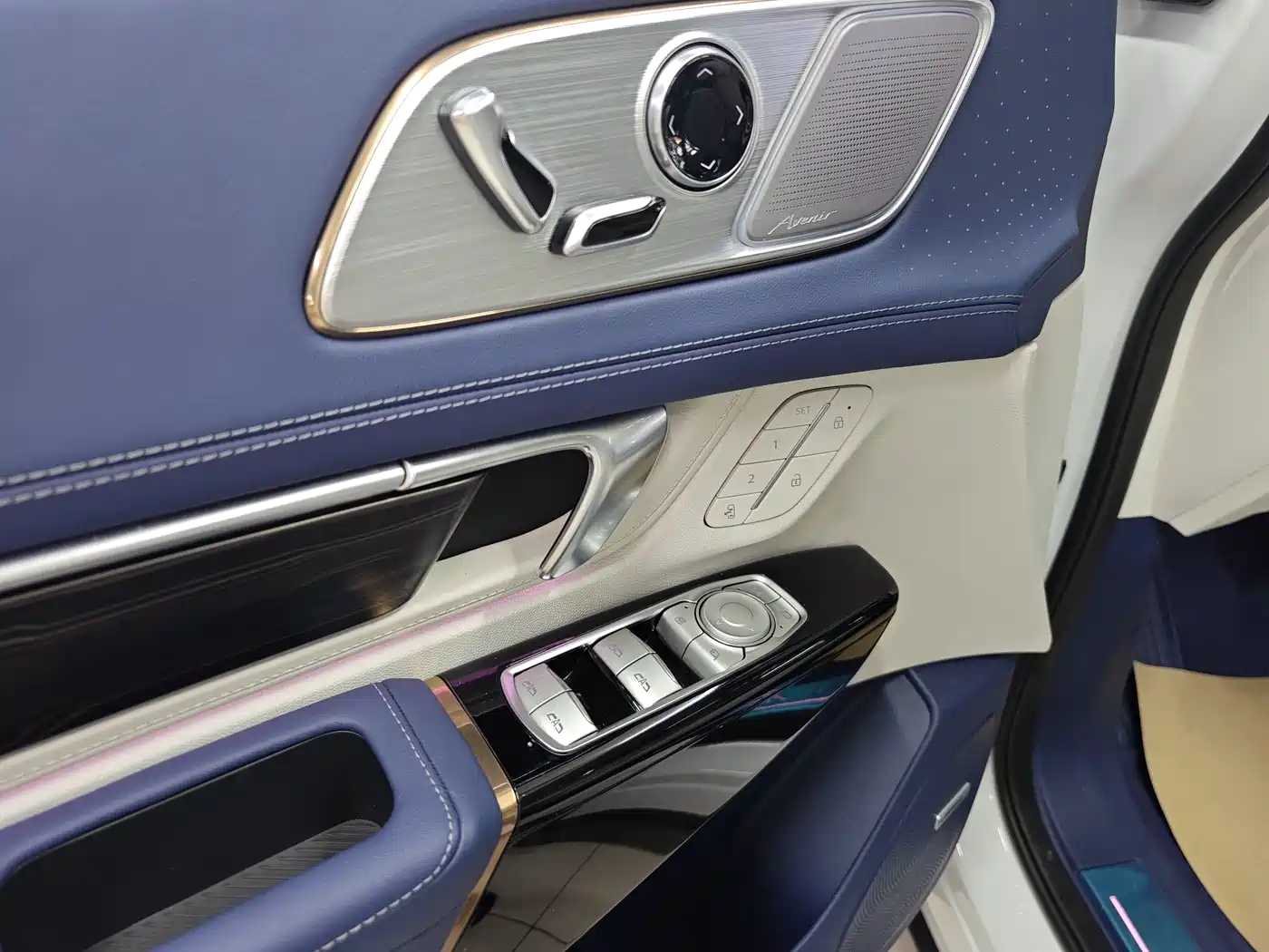Buick Century 2023 2.0T 6-Seat World Edition фото 15