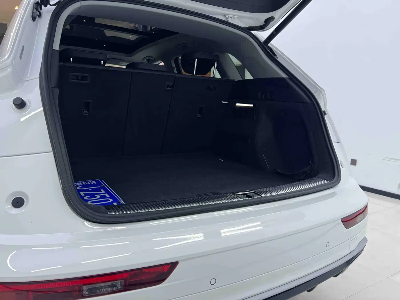 Audi Q5L 2022 45T Luxury Dynamic фото 6