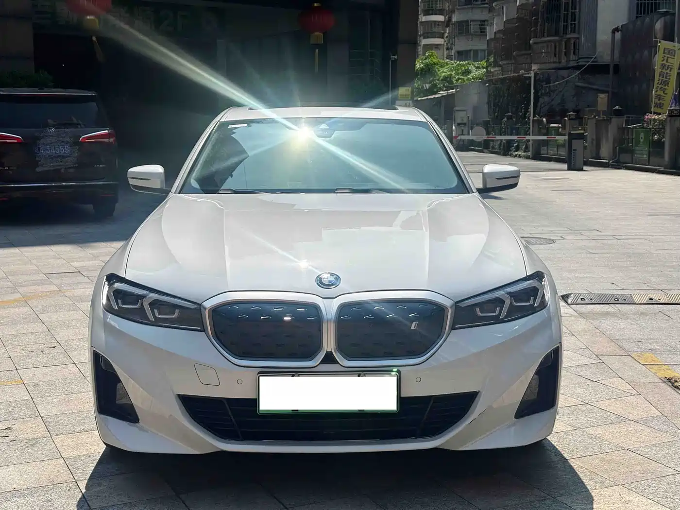 BMW i3 2024 eDrive 35 L фото 2