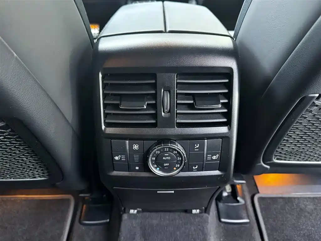 Mercedes-Benz GLS AMG 2017 AMG GLS 63 4MATIC фото 21