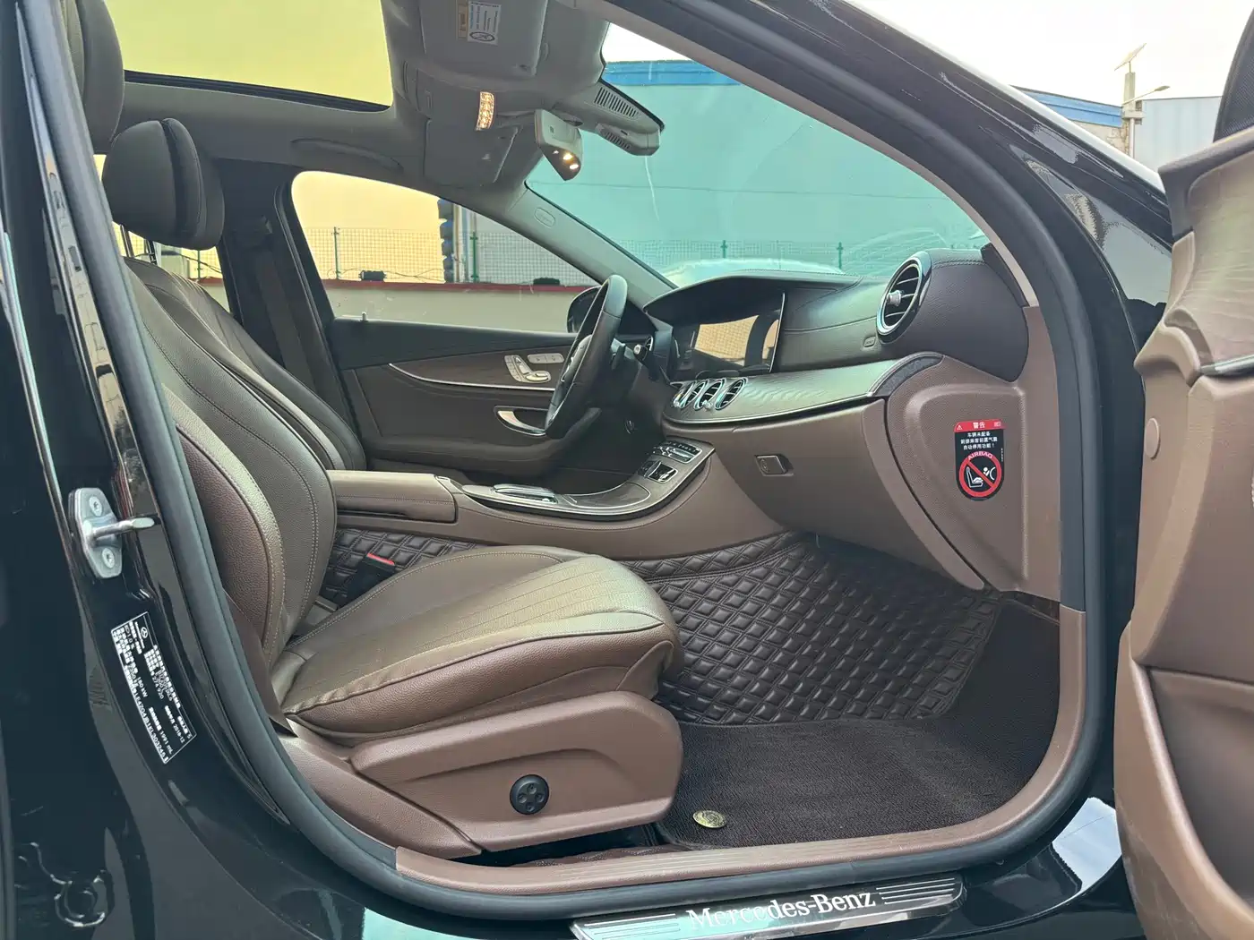 Mercedes-Benz E-Class 2019 E 300 L Fashion фото 13