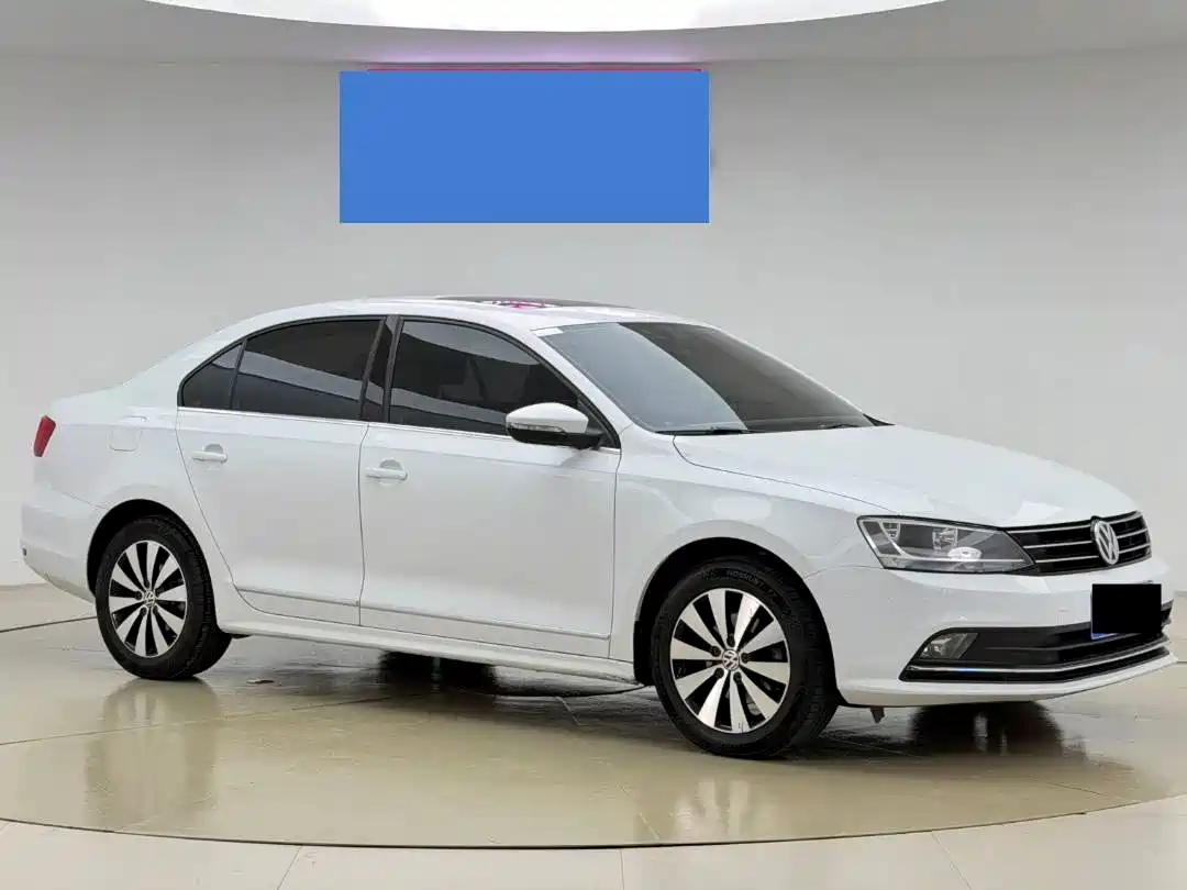 Volkswagen Sagitar 2018 1.6L Automatic Comfort фото 2