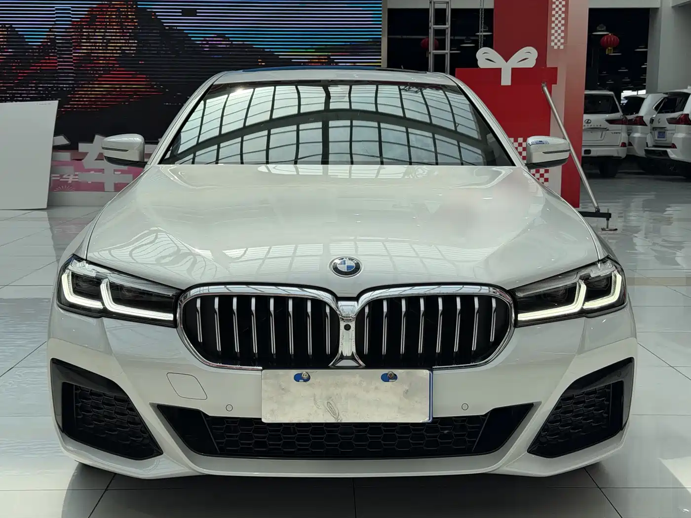 BMW 5 Series 2023 530Li Premium M Sport Package фото 2