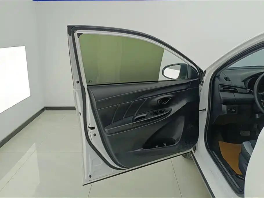 Toyota YARiS L Zhi Xuan 2022 Zhi Xuan X 1.5L CVT Leading PLUS Edition фото 7