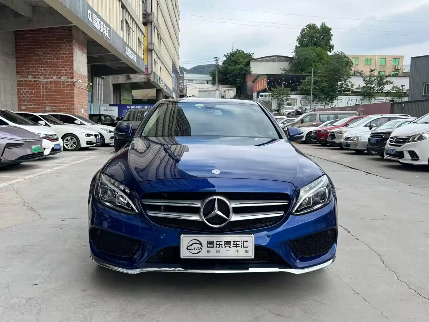 Mercedes-Benz C-Class 2017 C 200 L Sport фото 2