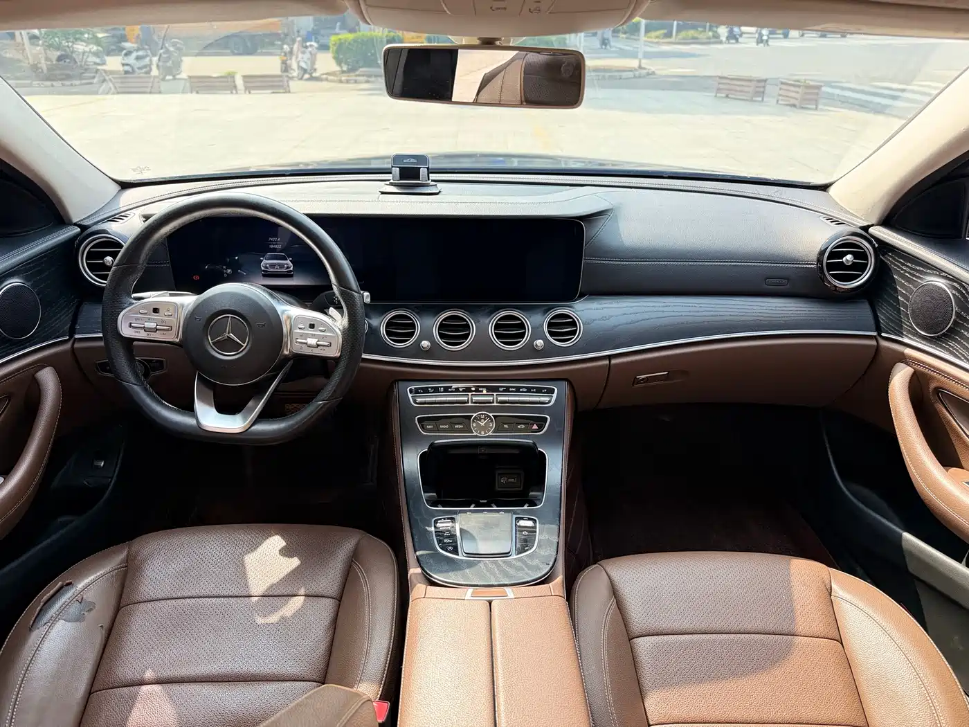 Mercedes-Benz E-Class 2019 E 300 L Sport Fashion фото 13