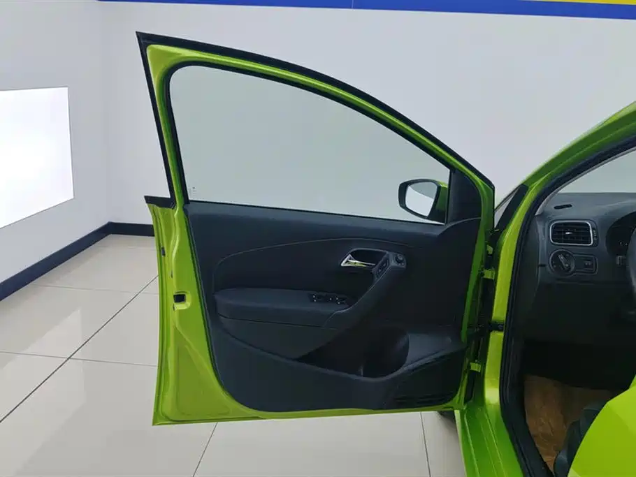 Volkswagen Polo 2018 1.5L Auto Comfort фото 7