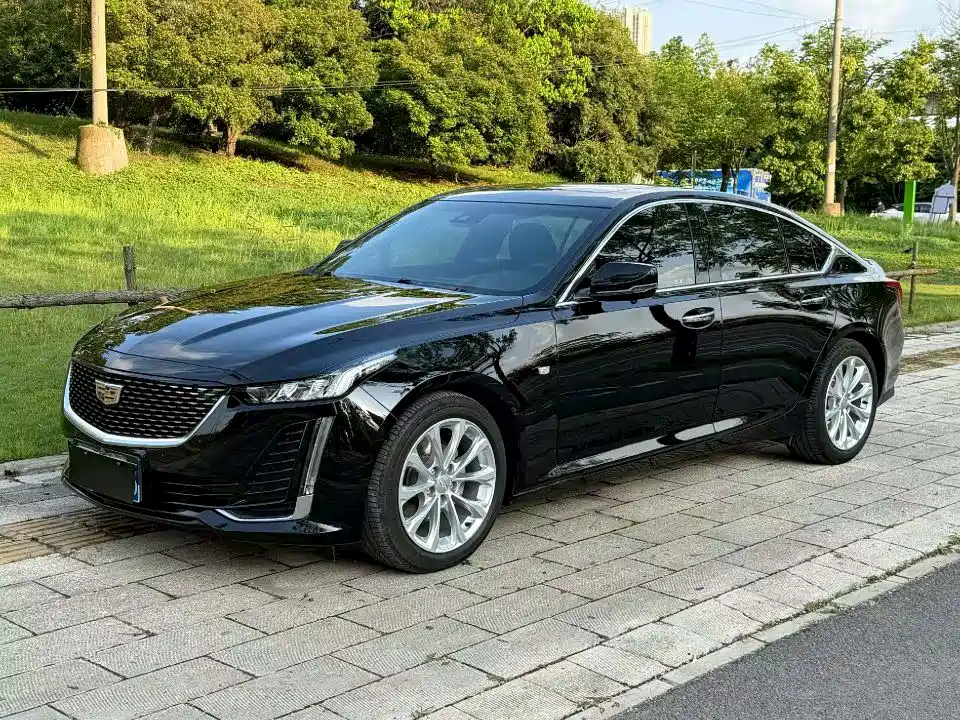 Cadillac CT5 2023 28T Luxury Style (Standard Edition)