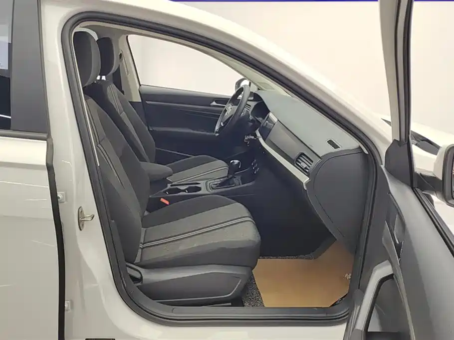 Volkswagen Lavida 2022 1.5L Auto Trend Edition фото 8