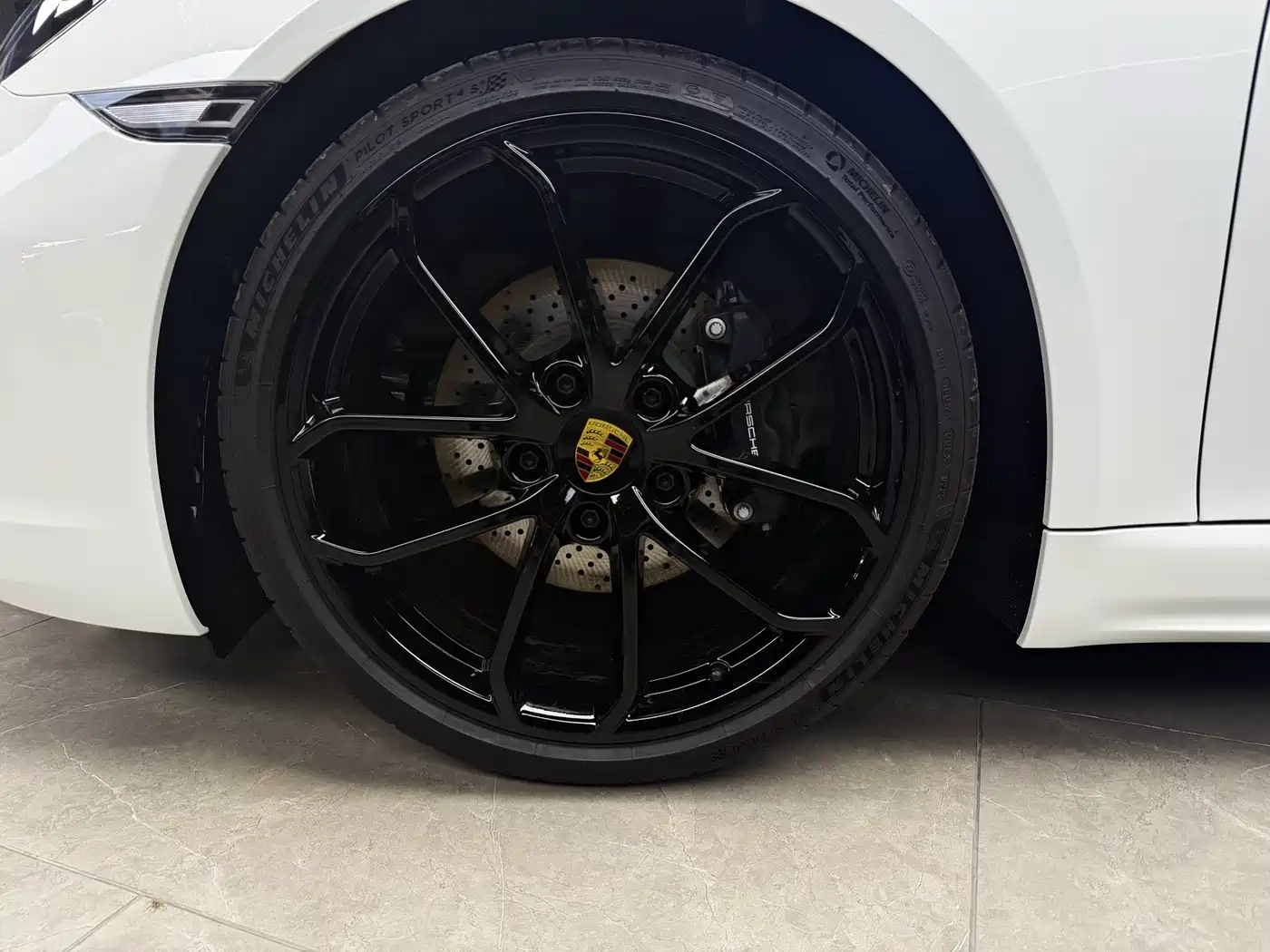 Porsche 718 2023 Boxster Style Edition 2.0T фото 15