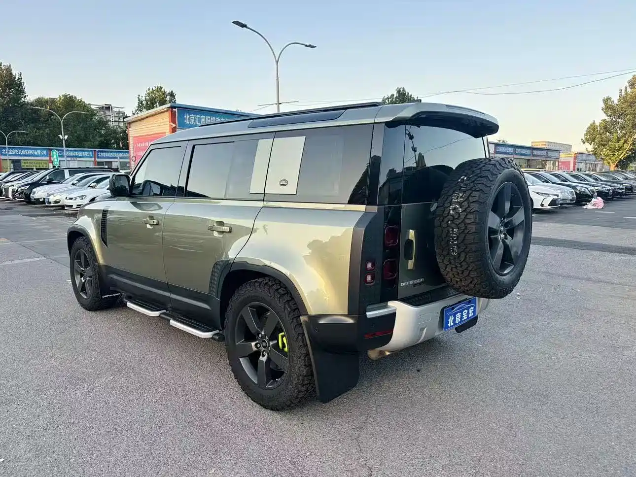 Land Rover Defender 2020 Model 110 P400 SE фото 11