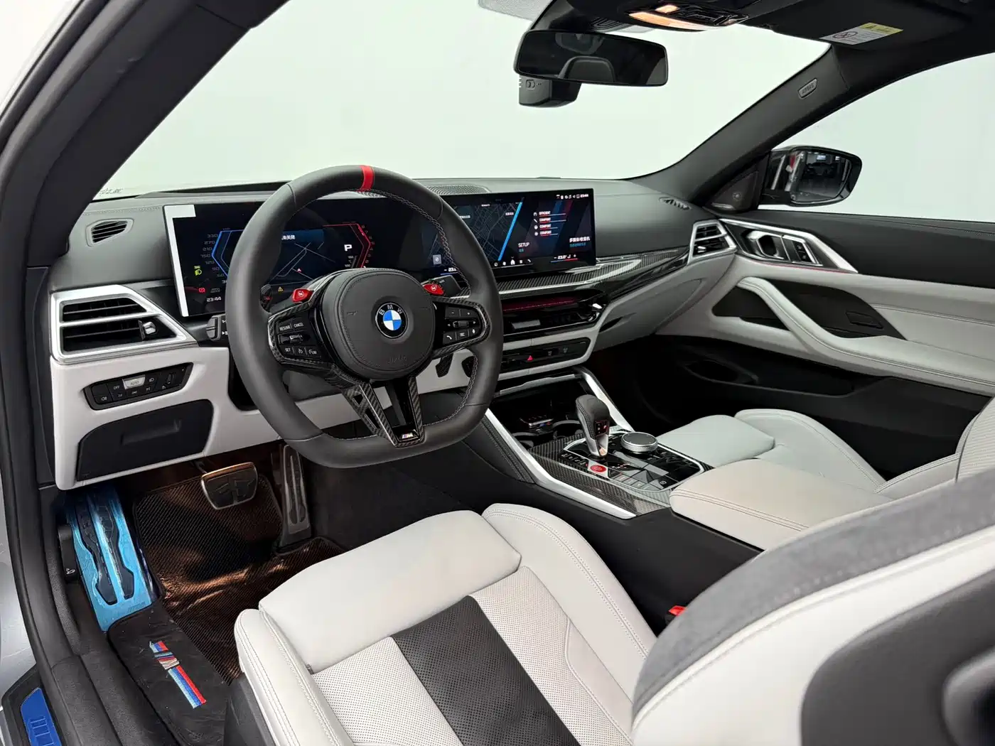 BMW M4 2024 BMW M4 Coupe M xDrive Competition фото 9