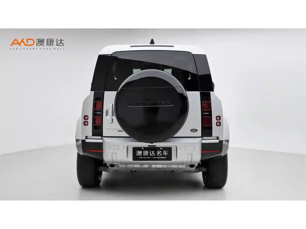 Land Rover Defender 2023 Facelift 90 3.0T P400 XS фото 4
