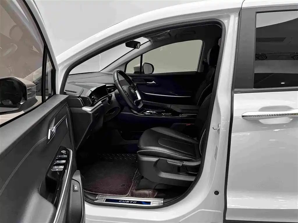 Hyundai Custo 2022 2021 270TGDi Leading GLS
